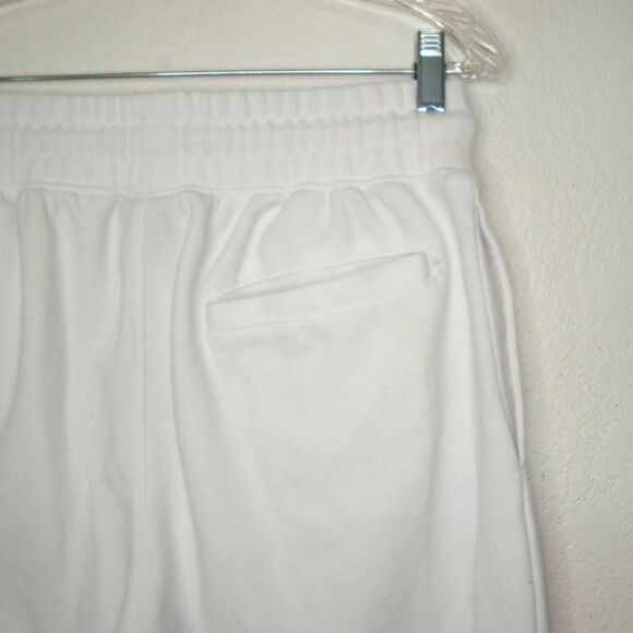 Genuine Authentic Garments Mens Graphic Print 'RICH' Embellished Shorts Size L - Picture 9 of 9